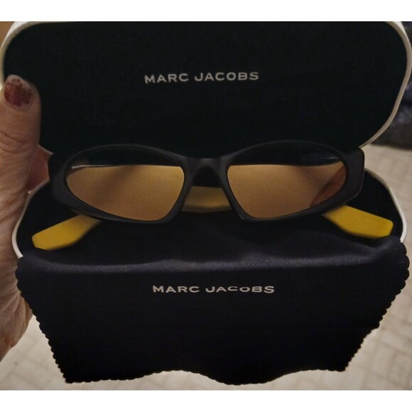 Marc Jacobs Sunglasses Yellow/Black with designer case & Cleaning Cloth main image 8